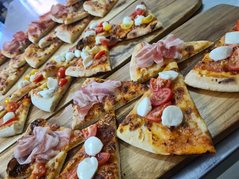 Dostopna slaščičarna in picerija Ajdovščina