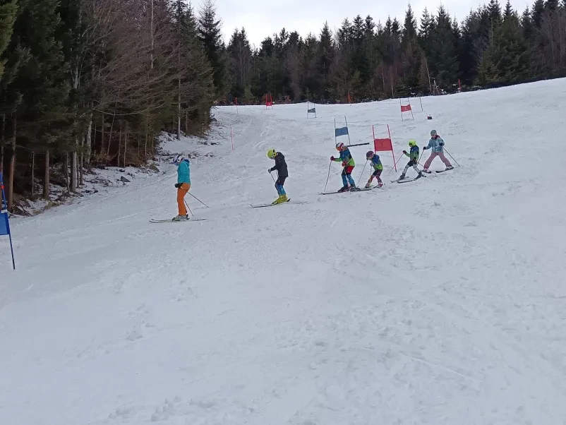 Šola smučanja in šola rolanja Postojna
