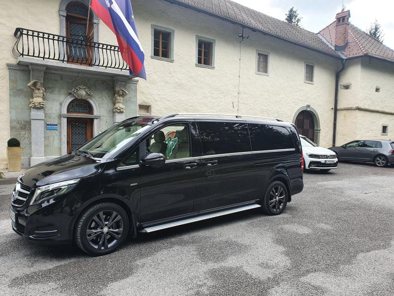 Transportation to airport Brnik in Ljubljana