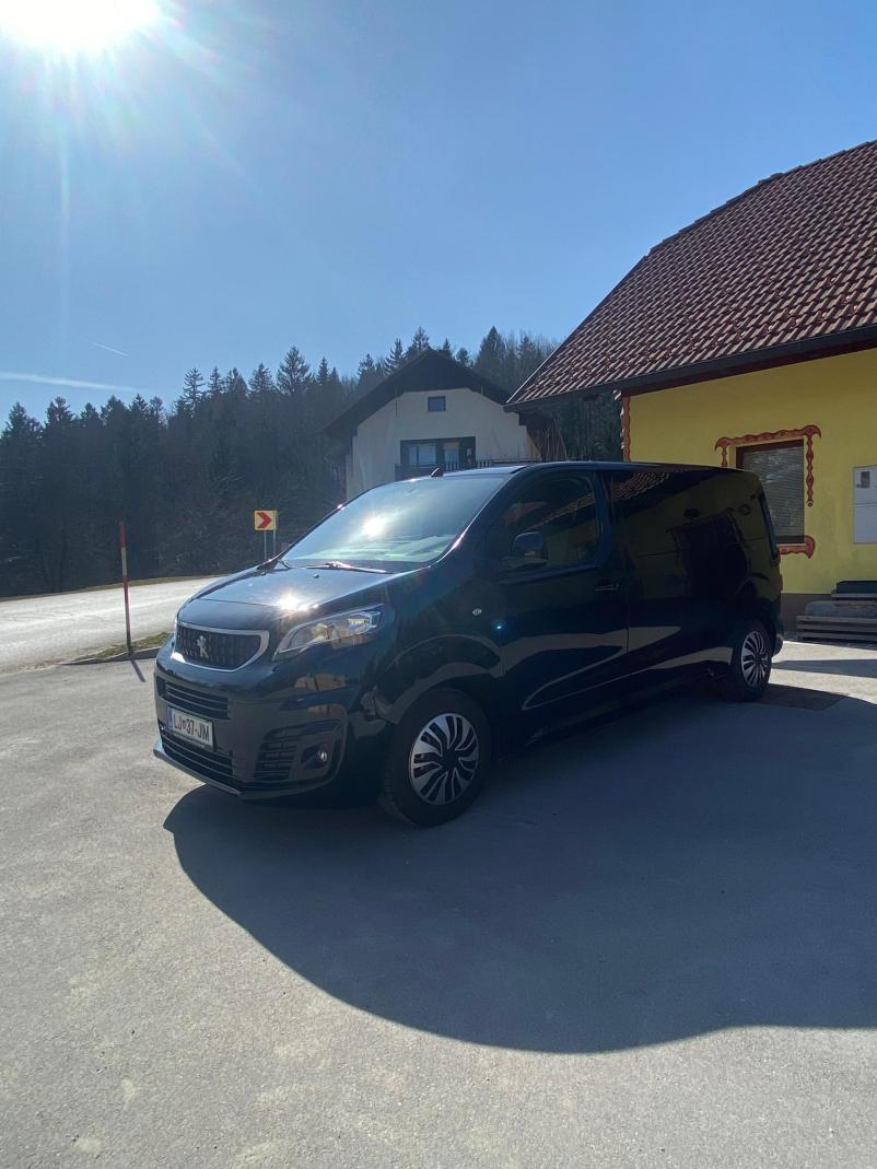 Udoben in ugoden najem kombija do 9 oseb Osrednja Slovenija