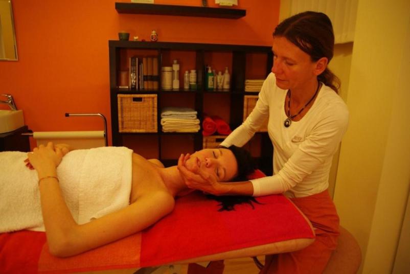 Zakaj izbrati nas, če vas zanimajo fizioterapija in masaže? 