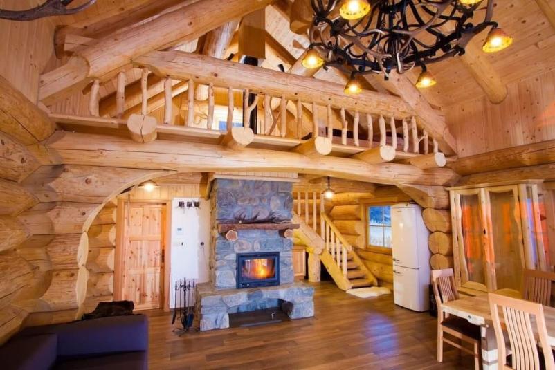 Lesene masivne bivalne brunarice