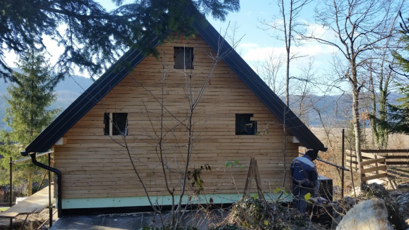 Moderne lesene brunarice po meri Ljubljana