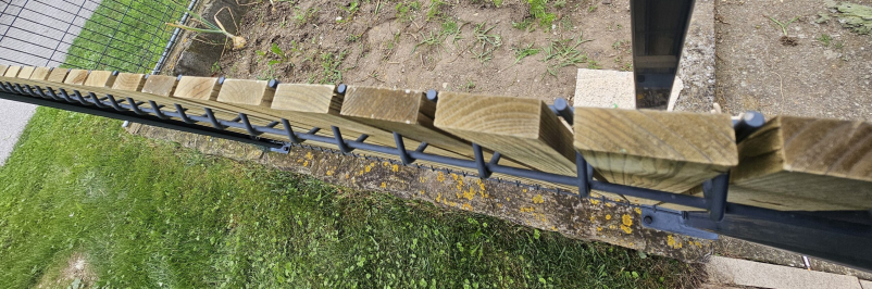 Lesene ograje po naročilu Savinjska