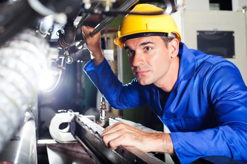 Montage von Industriemaschinen und -geräten in Slowenien und im Ausland