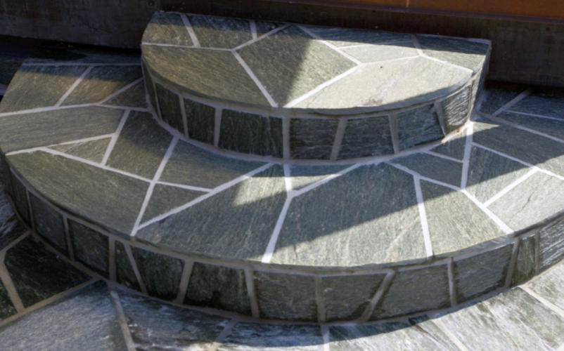 Polaganje naravnega lomljenega kamna Domžale