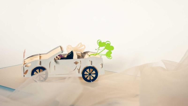 Posredovanje, izdelava in prodaja 3D čestitk in voščilnic