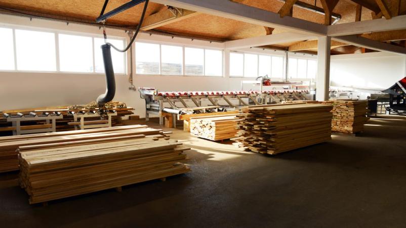 Prodaja suhega rezanega lesa