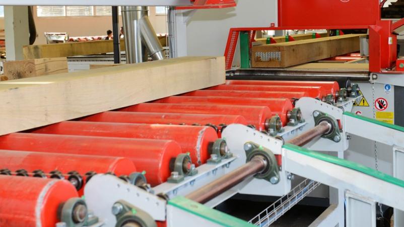 Ugodno prodajo suhega rezanega lesa nudimo pri Montpreis d.o.o.