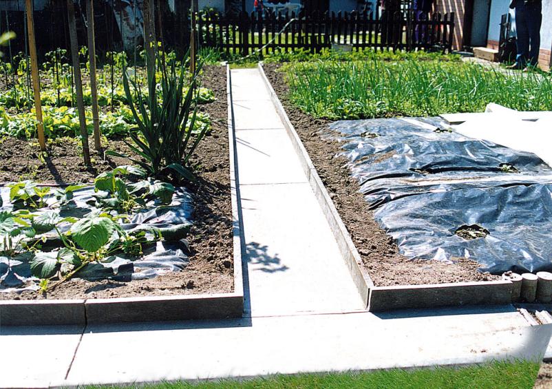 Poceni prodaja vrtnih poti iz plastike v Sloveniji