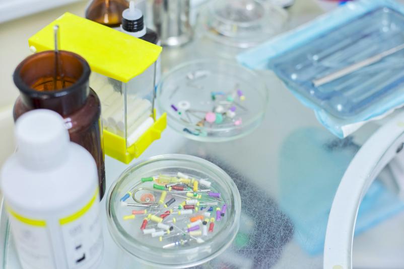 Prodaja zobozdravstvenih svedrov in druge zobozdravstvene opreme Slovenija