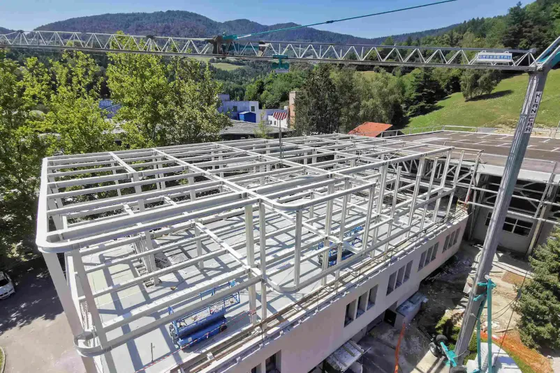 Proizvodnja kovinskih nadstreškov Slovenija