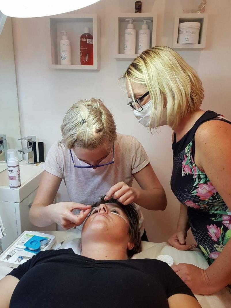 Podaljševanje trepalnic Osrednjeslovenska