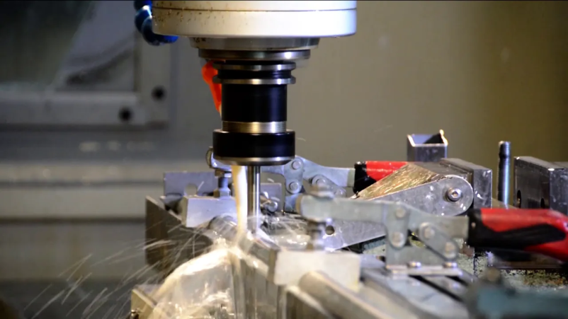 Nudimo vam ugodna vrata za dvorišča v Sloveniji