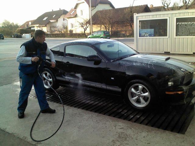 Kvalitetno kemično čiščenje avta v Ljubljani