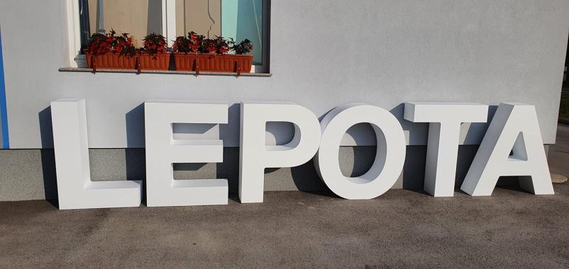 Kvalitetnih dekorativni izdelki iz stiropora Slovenija