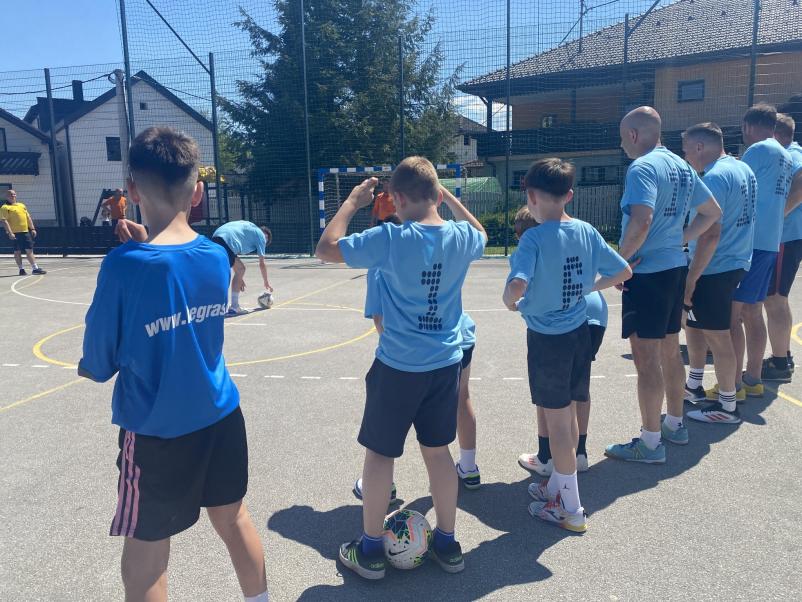 Nogometni turnirji Dolenja vas