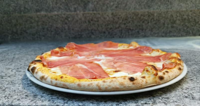 Pice v Okrepčevalnici Pirih