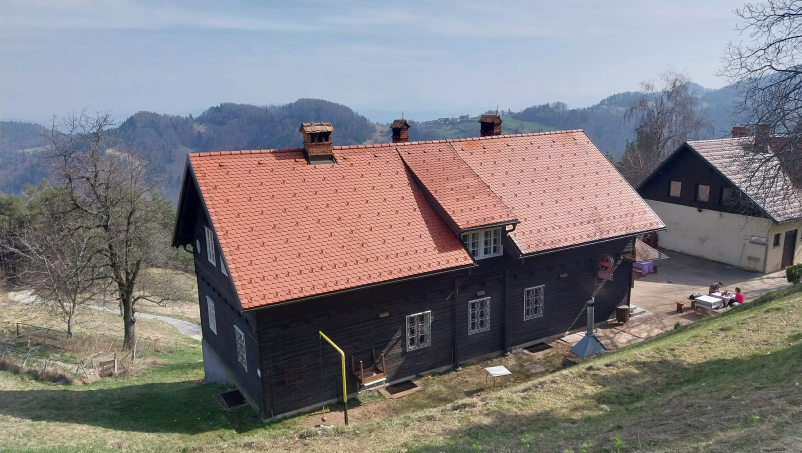 Planinski dom s prenočišči Medvode, Osrednja Slovenija