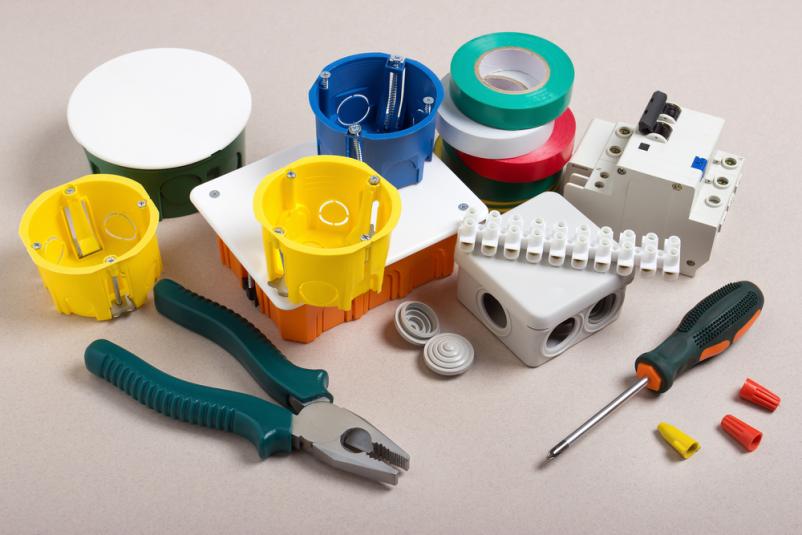 Ukvarjamo se s prodaja kvalitetnega elektromateriala v Osrednji Sloveniji