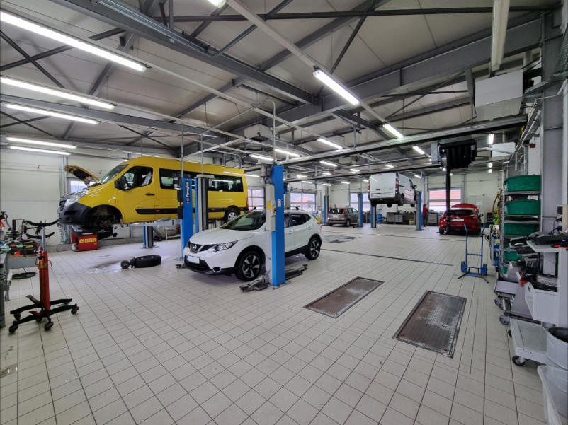 Hiter servis vozil Moravče