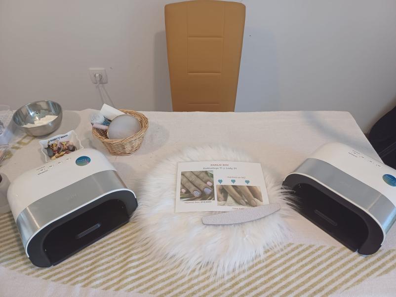 Ugodna manikura v Lady di - zadovoljna ti