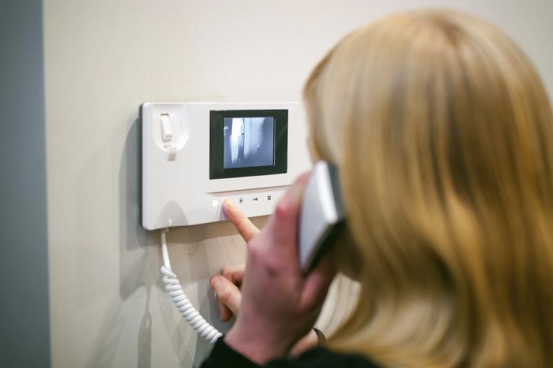 Kvalitetni domofoni in domofoni Slovenija