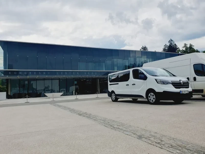Avtobus prevozi in izleti Slovenija