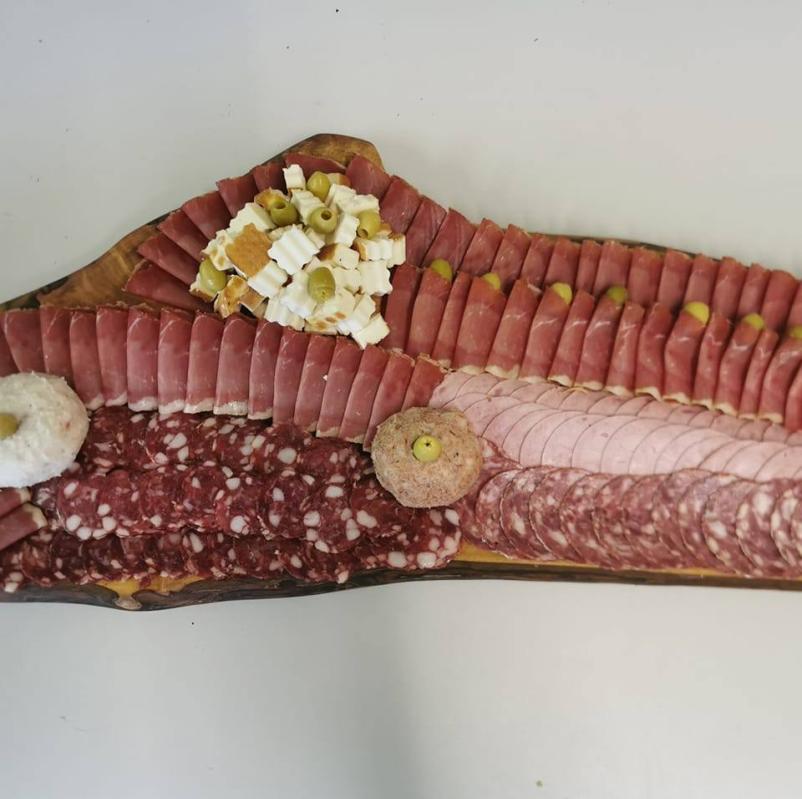 Domači mesni izdelki