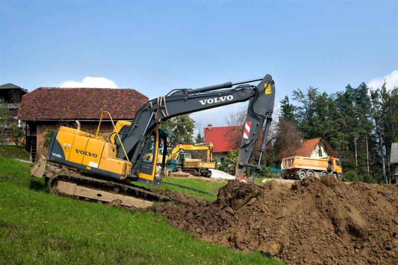 Odvoz gradbenega materiala na Savinjskem