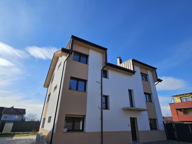 Nepremičninsko posredništvo