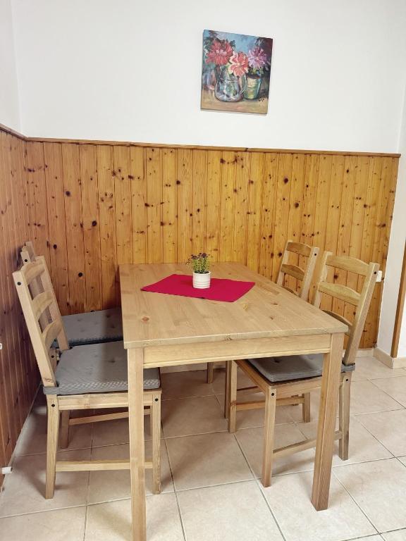 Affordable apartment rentals for 5 people Izola
