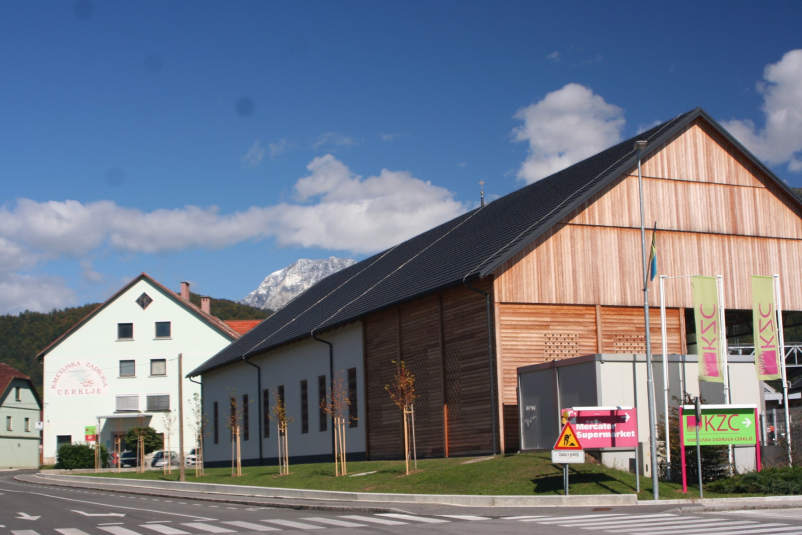 Trgovina s kmetijskim materialom Jesenice