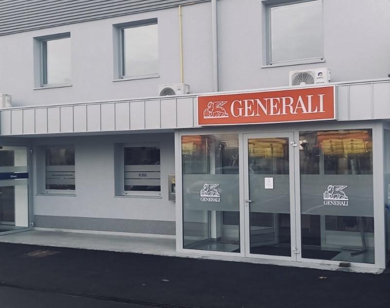 Hitro urejanje ugodnih zavarovanj za fizične in pravne osebe