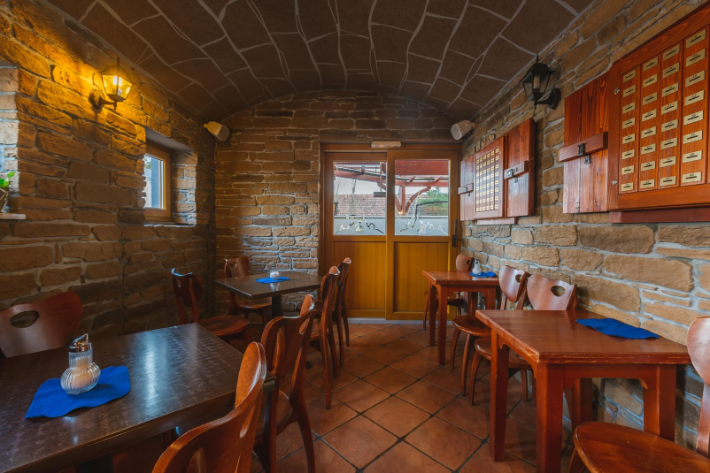 Jedi na žlico Lesce