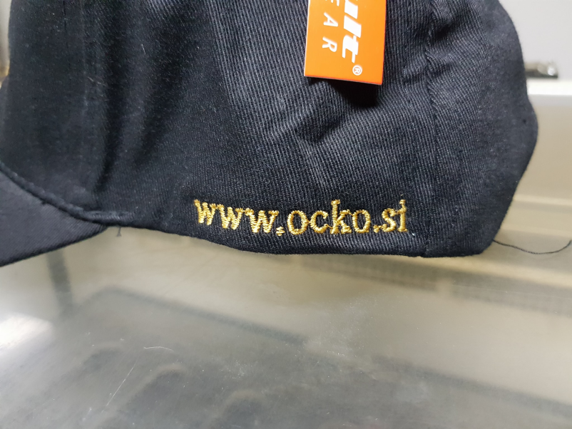 Ugodno vezenje promocijskega tekstila Slovenija