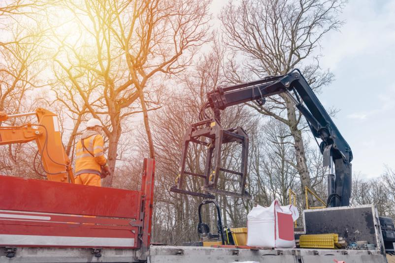 Delo z gradbeno mehanizacijo Šempeter pri Gorici