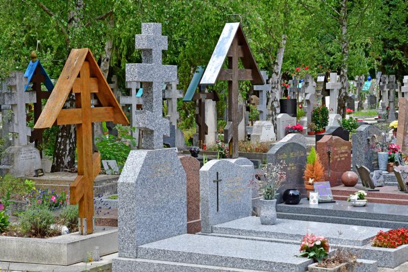 Kontaktirajte nas za izdelavo nagrobnih spomenikov!