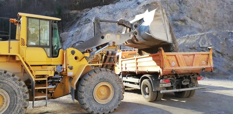 Urejanje okolice dvorišča