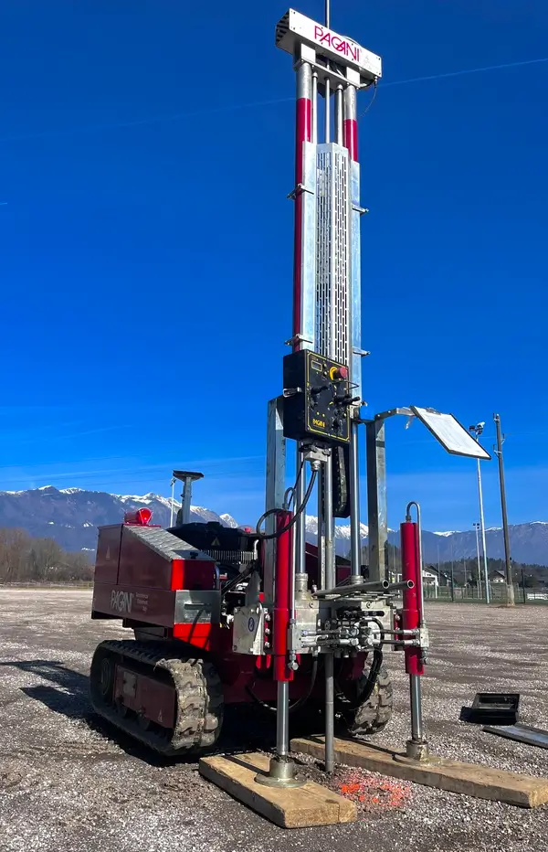 Obrnite se na nas za geomehanske terenske preiskave!