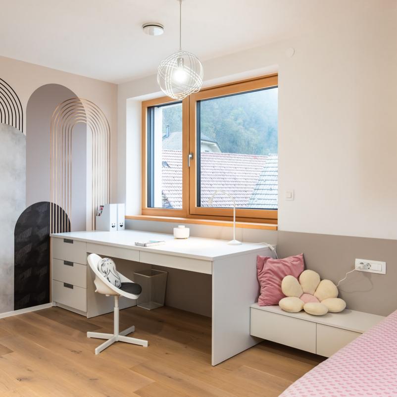 Kvalitetno pisarniško in notranje pohištvo Slovenija