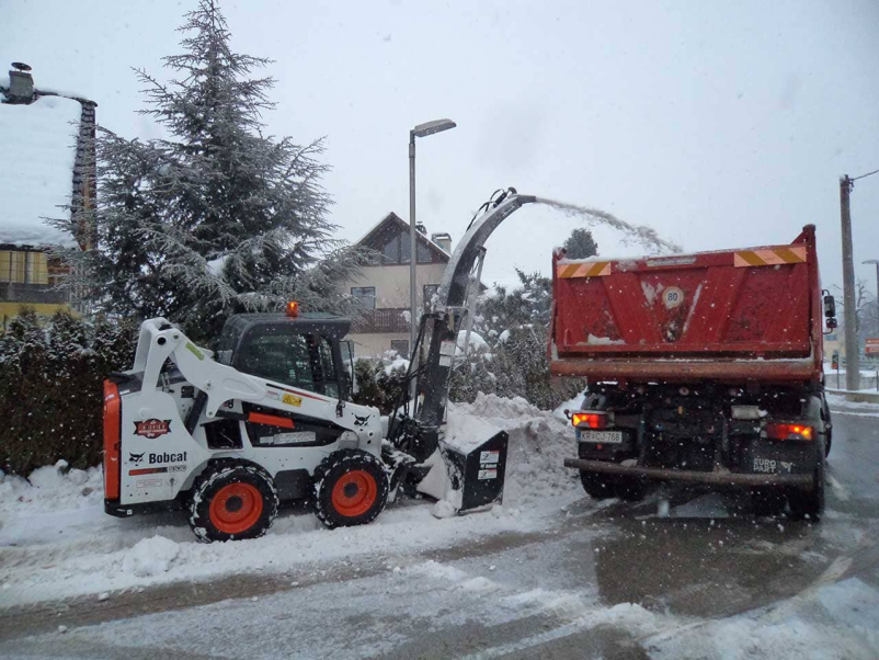 Hitro pluženje snega Gorenjska
