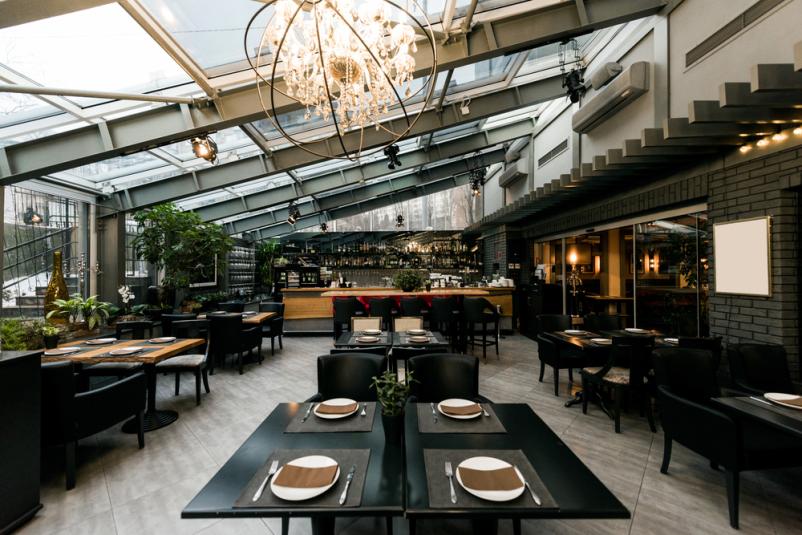 Ugoden prostor za zaključene družbe Bled