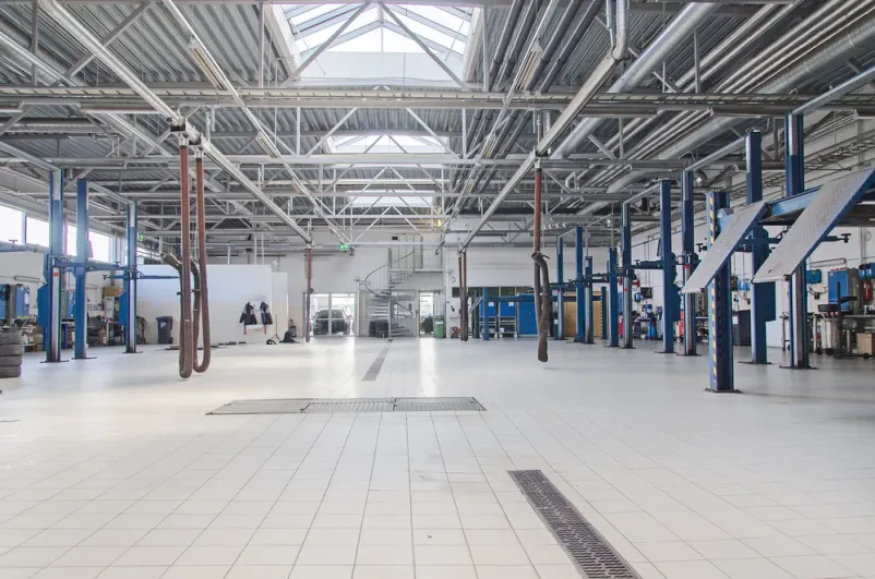 Za projektiranje prototipov v avtoindustriji me kontaktirajte!