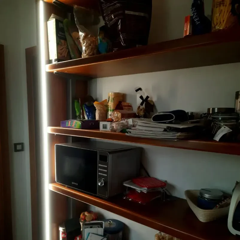 Vgradne omare in apartmajsko pohištvo Obala
