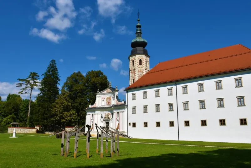 Obnova kulturne dediščine v Sloveniji