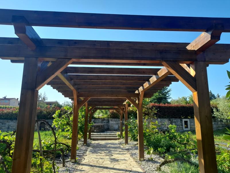 Barvanje fasad, kovinskih izdelkov in lesa Osrednja Slovenija