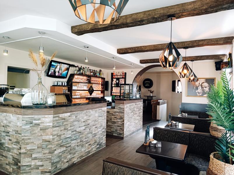 Dober bar s točenim sladoledom Vitomarci, Podravje