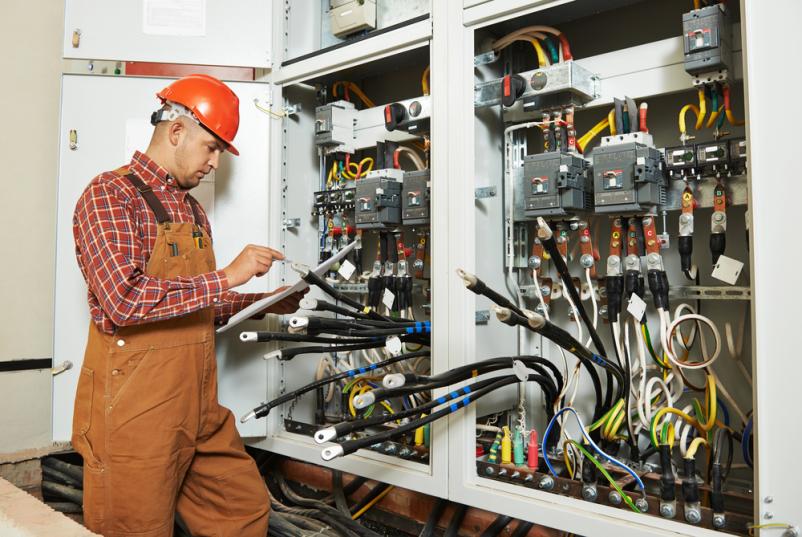 Montage von Elektroinstallationen für die Industrie Slowenien, Deutschland