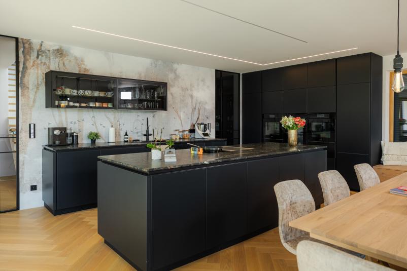 Ugodne kuhinje po meri